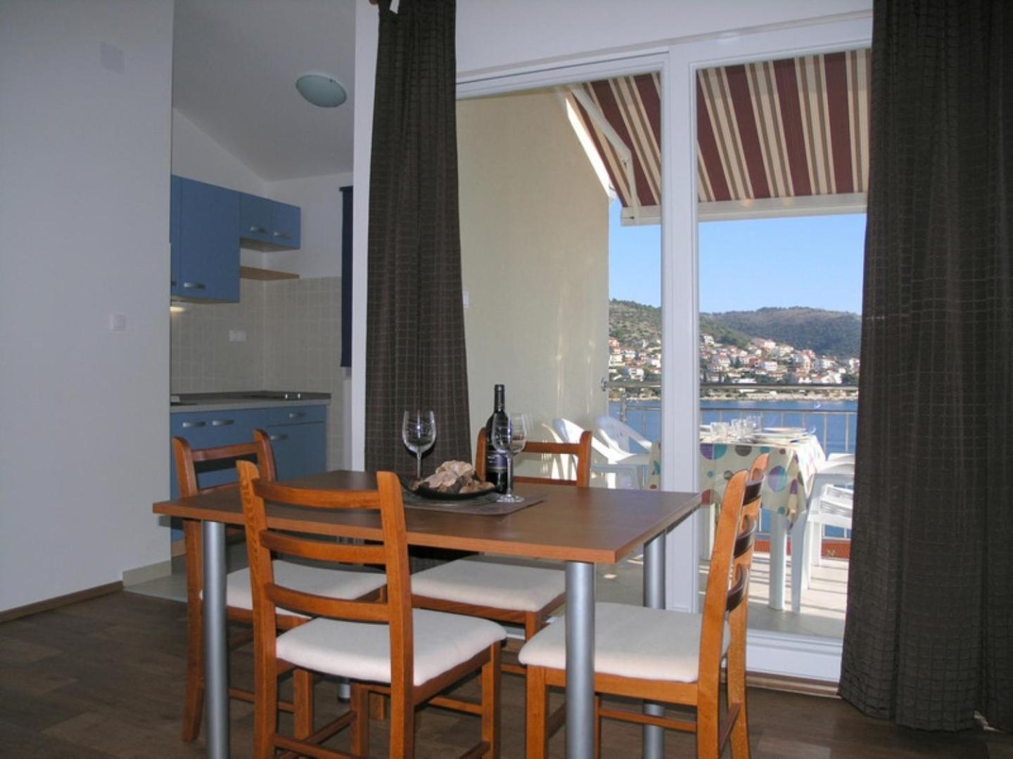 Apartments Aurelius - Relaxing With Gorgeous View Trogir Exterior photo