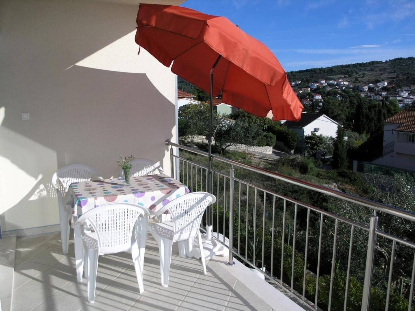 Apartments Aurelius - Relaxing With Gorgeous View Trogir Exterior photo